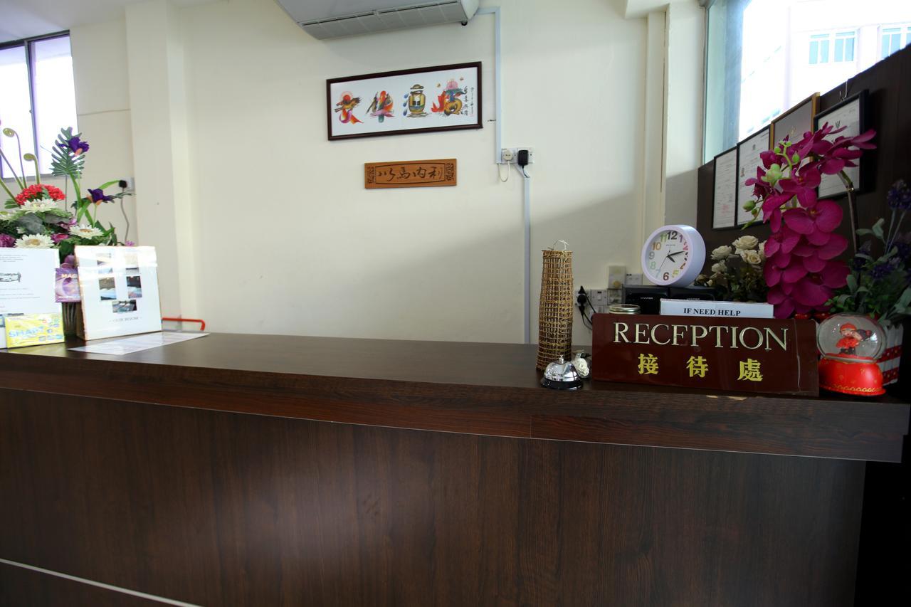 Mandarin Hotel Kuching Dış mekan fotoğraf